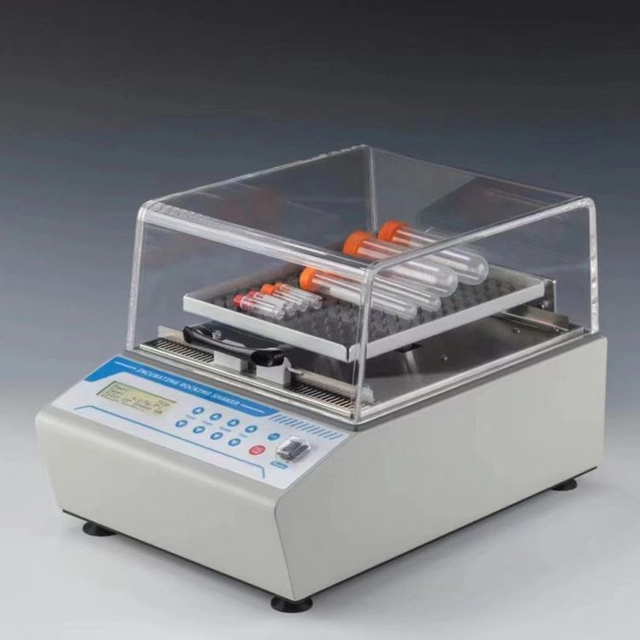 Incubating Rocking Shaker—TRS1000